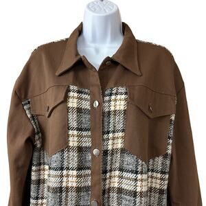 New! Women’s Sz S Button Shirt Jacket 2 Breast Pockets Long Sleeve Brown & Cream
